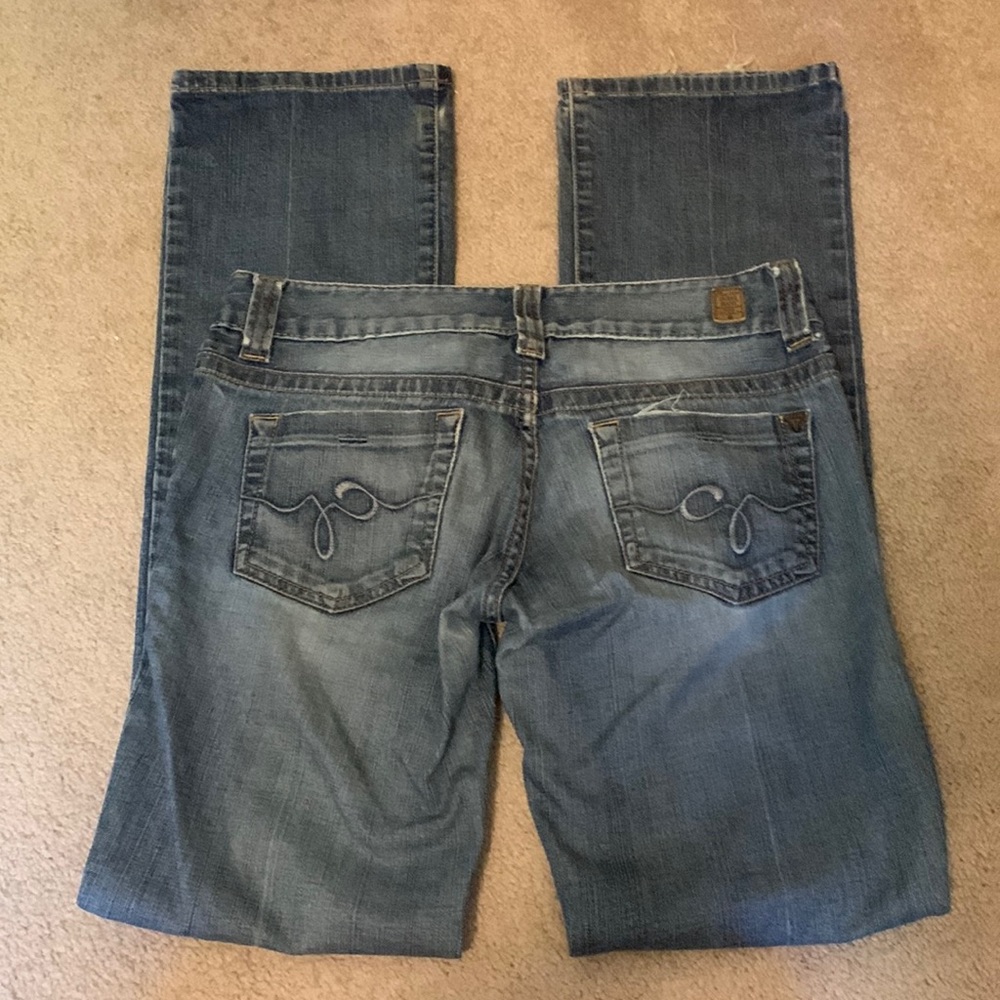 Guess boot cut jeans. Size 28.